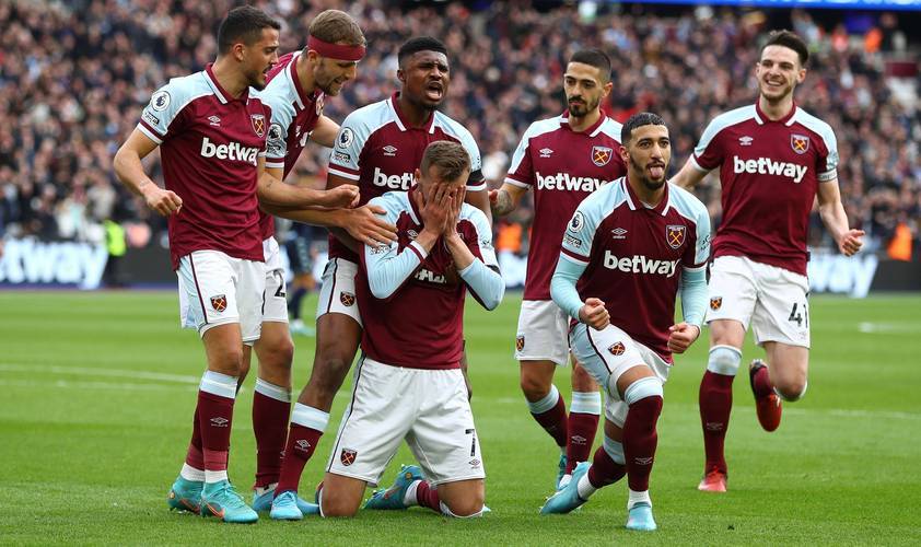 广岛主帅：申花在身体和速度方面很出色，J联赛球队技术细腻