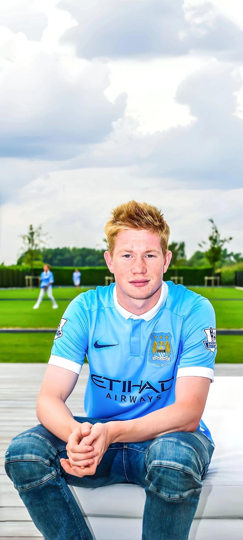 法甲争冠黑马2-1南特，豪取5连胜领跑，领先巴黎圣日耳曼4分