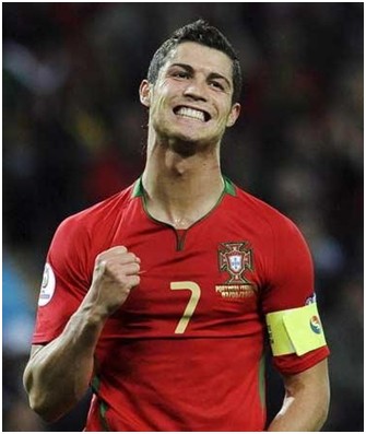 河有多长？詹皇连续上双近19年，期间经历245名不同队友