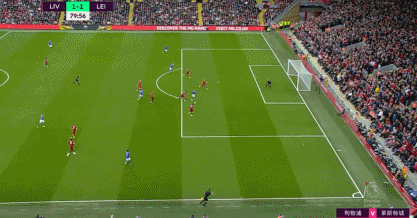 阿斯：巴萨本赛季球场外事务增多，弗里克比上赛季更加情绪化