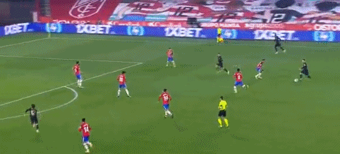 半岛晨报：中足联不作为，中超倒数第二轮不同时开球影响公平